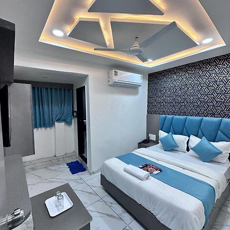 Hotel The Pacific Ahmedabad Airport Exterior photo